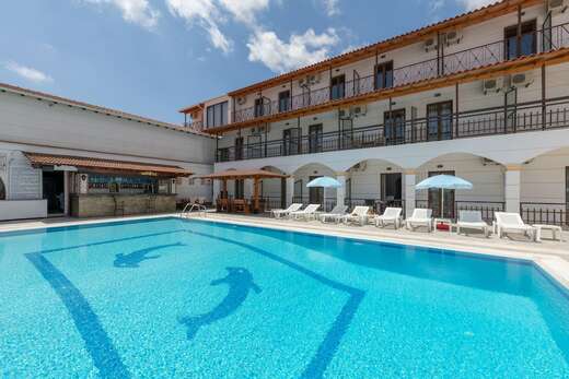 Lefkimi Hotel