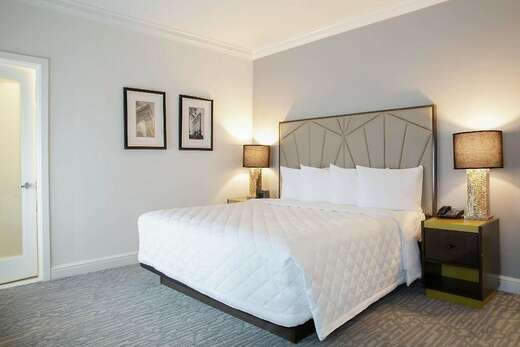 Een foto van Martinique New York on Broadway Curio Collection by Hilton