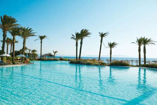 Een foto van het zwembad bij Grecotel Kos Imperial