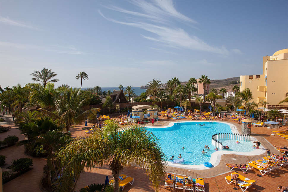 Een foto van het zwembad bij Sport Hotel Monte Feliz