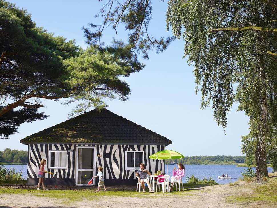 Een foto van de buitenkant van Lake Resort Beekse Bergen