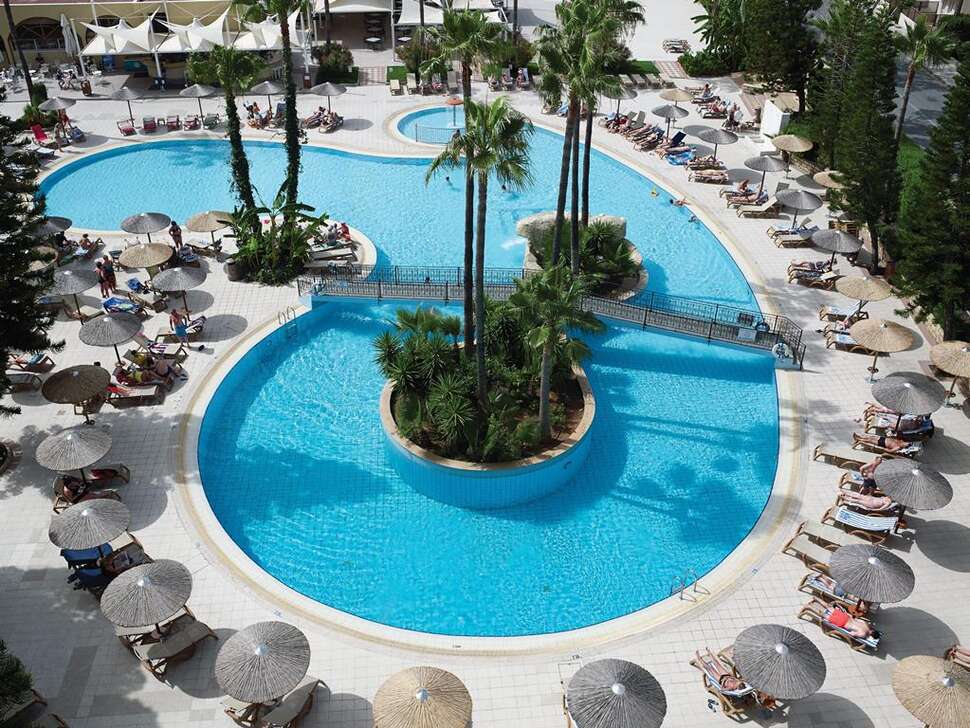 Ein Foto von einer Übersicht des Atlantica Oasis Hotel