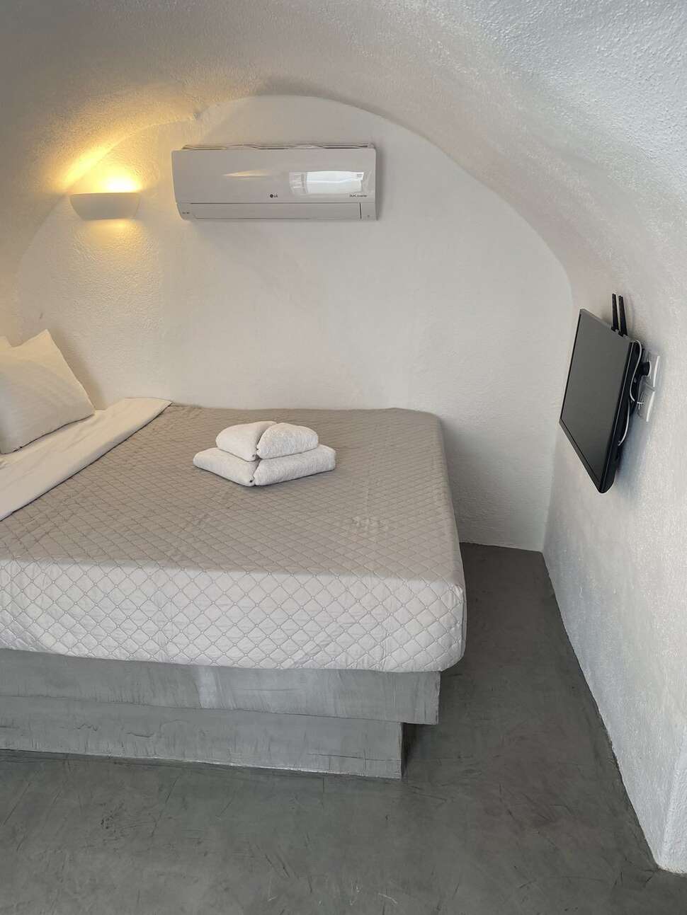 Een foto van Aqua Serenity Santorini Luxury Suites