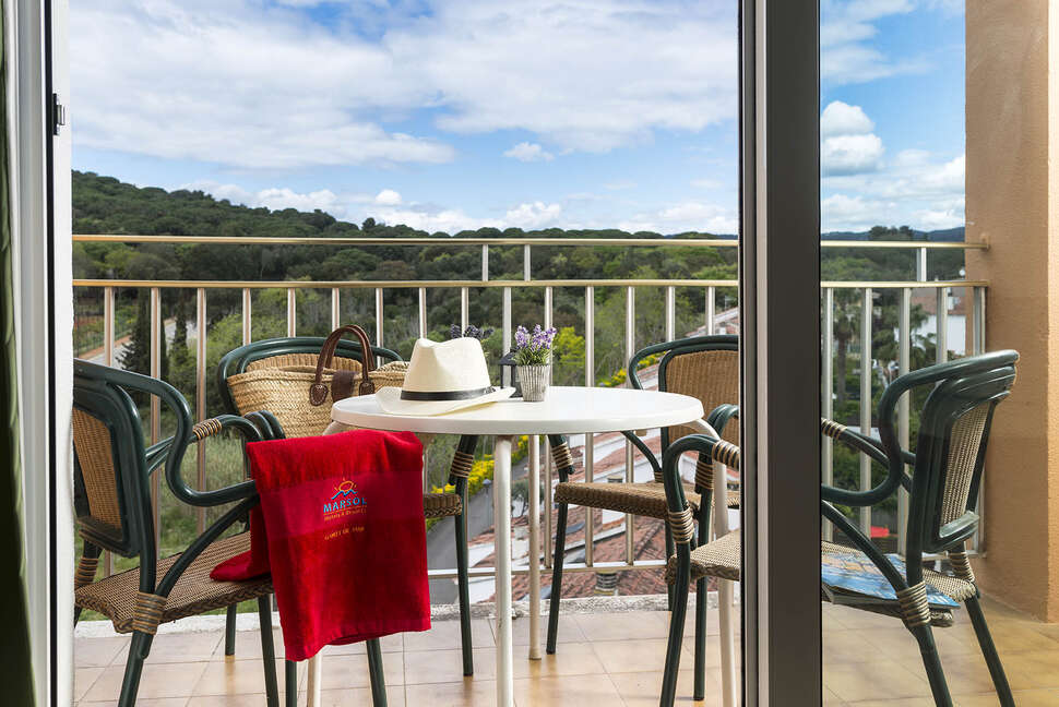 Een foto van het terras bij Appartementen Condado