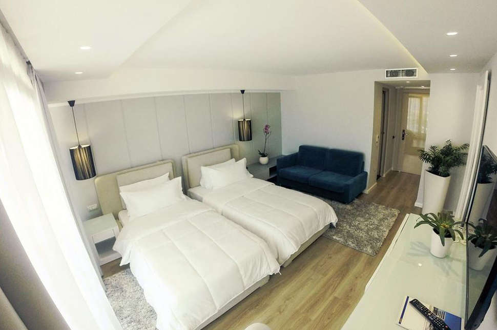Ein Foto Demi Hotel