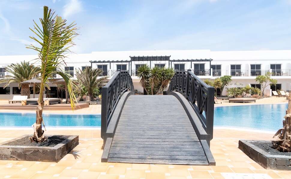 Een foto van het zwembad bij Hotel Coral Cotillo Beach