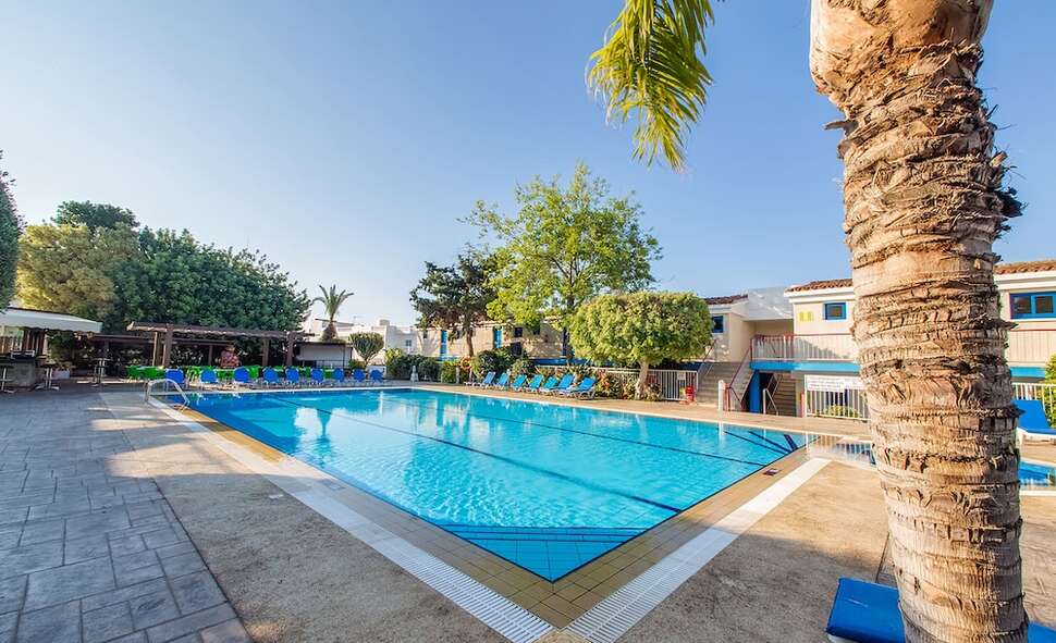 Een foto van het zwembad bij Green Bungalows Hotel & Appartementen