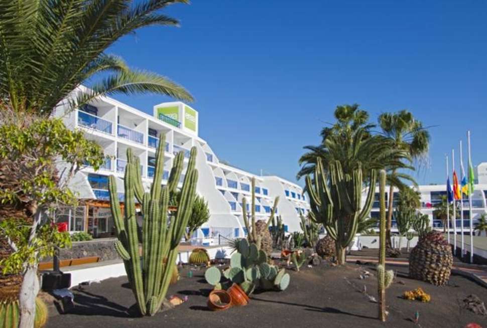 Een foto van Ereza Los Hibiscos