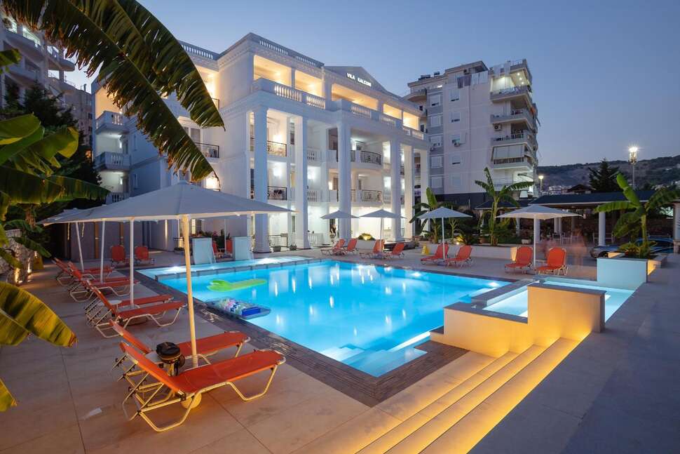 Ein Foto Vila Kalcuni Luxury Resort