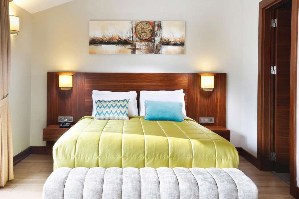Een foto van The White Orient Hotel