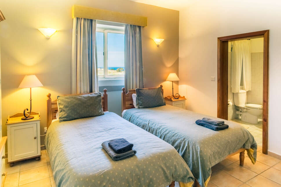 Ein Foto Ta Frenc Apartments