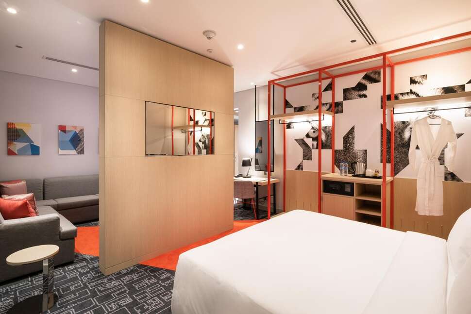 Een foto van Studio M Arabian Plaza