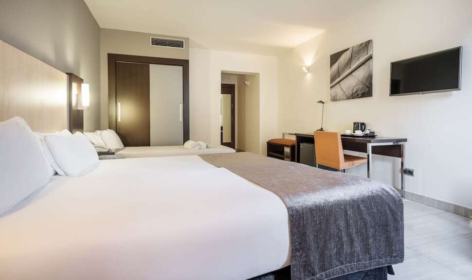 Een foto van Hotel Ilunion Almirante