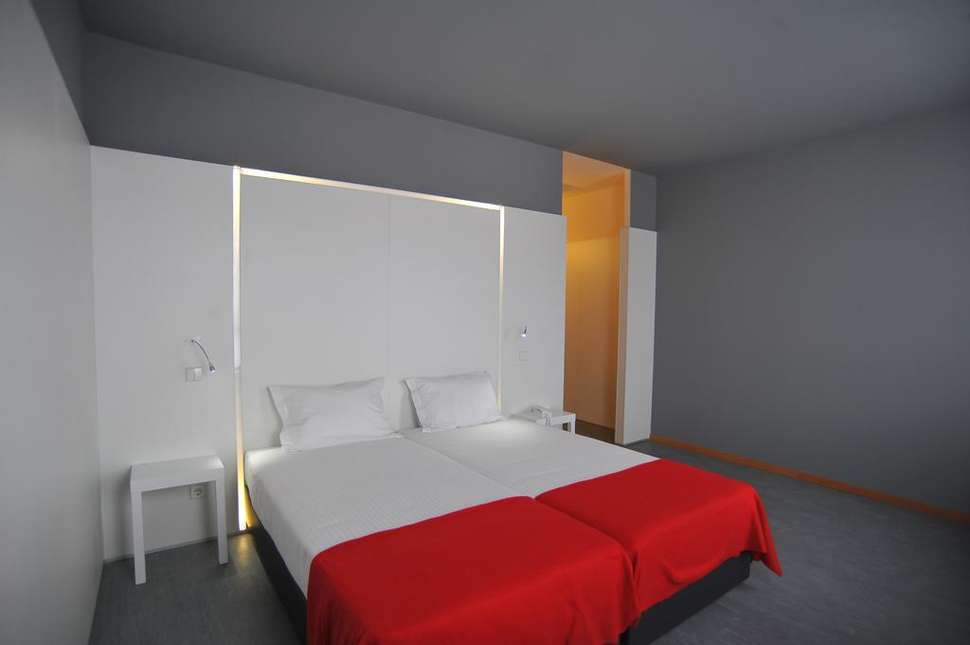 Een foto van Basic Braga by Axis