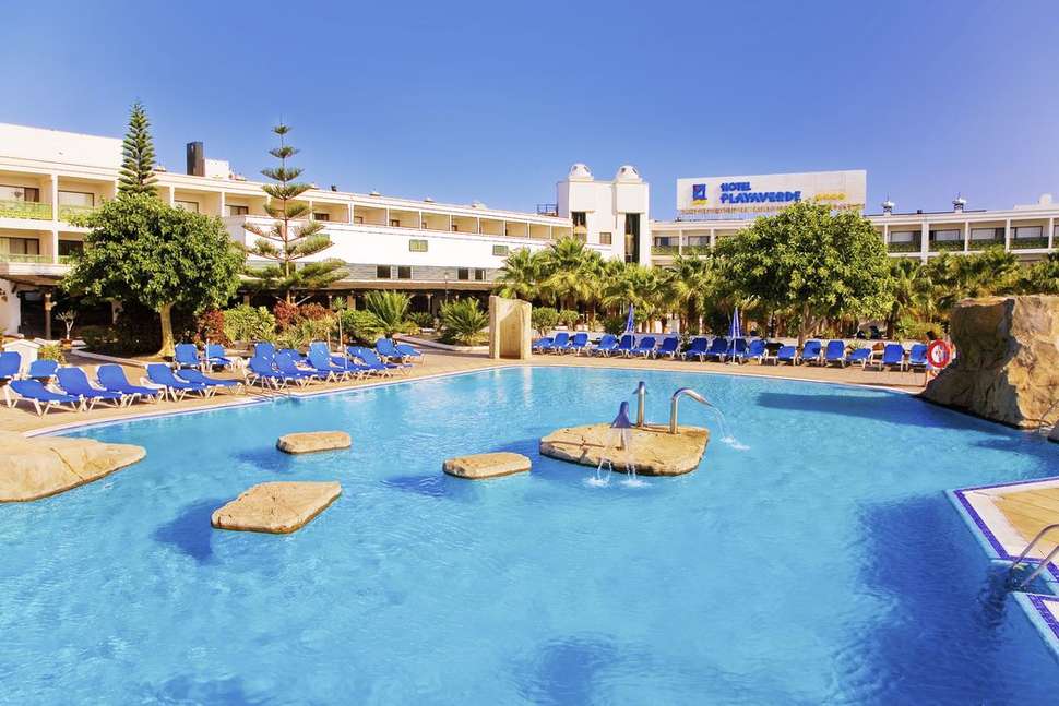 Een foto van het zwembad bij Blue Sea Costa Bastian