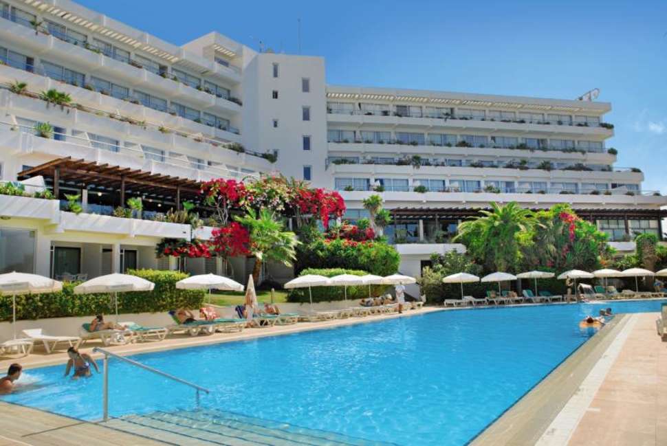 Een foto van Grecian Sands Hotel