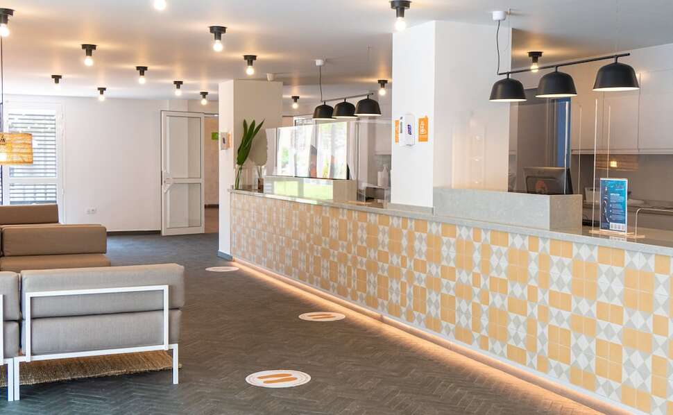 Een foto van het interieur van Hotel Coral Compostela Beach