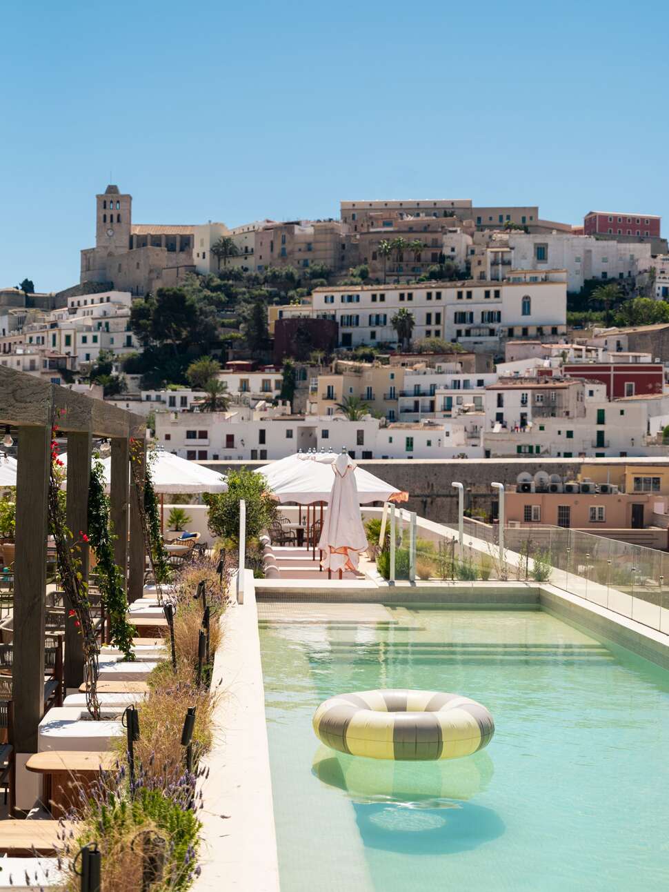 Een foto van The Standard Ibiza