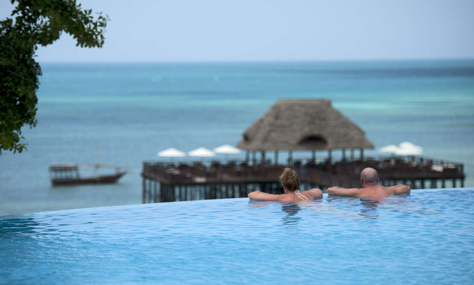 Een foto van het zwembad bij Sea Cliff Resort & Spa