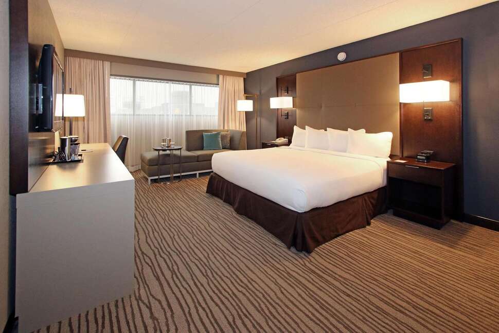 Ein Foto Doubletree by Hilton Newark Airport