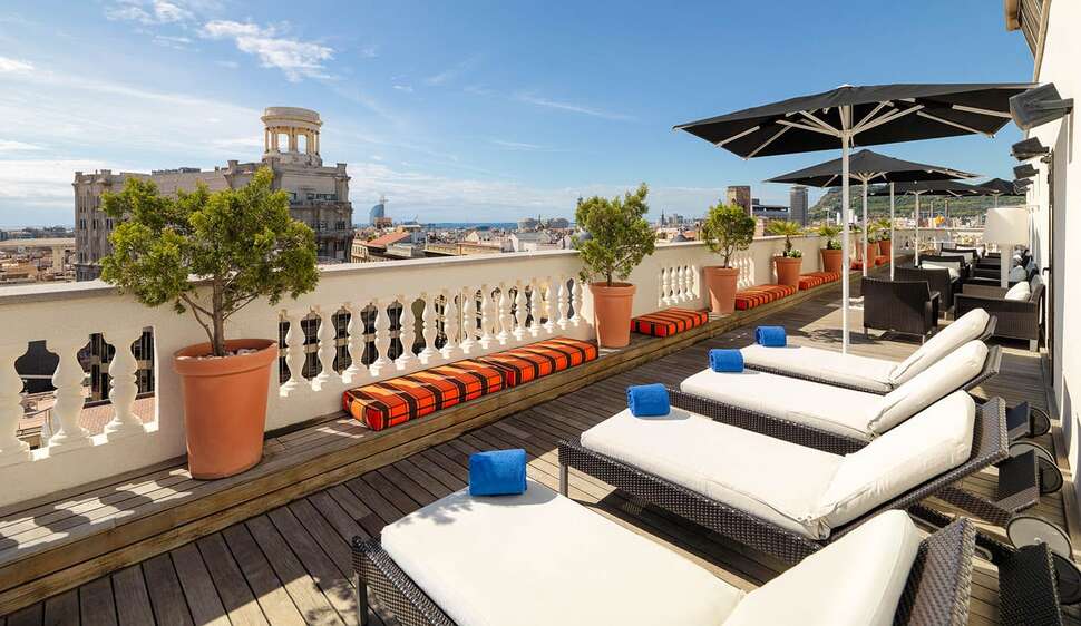 Ein Foto von der Terrasse im H10 Montcada Boutique Hotel