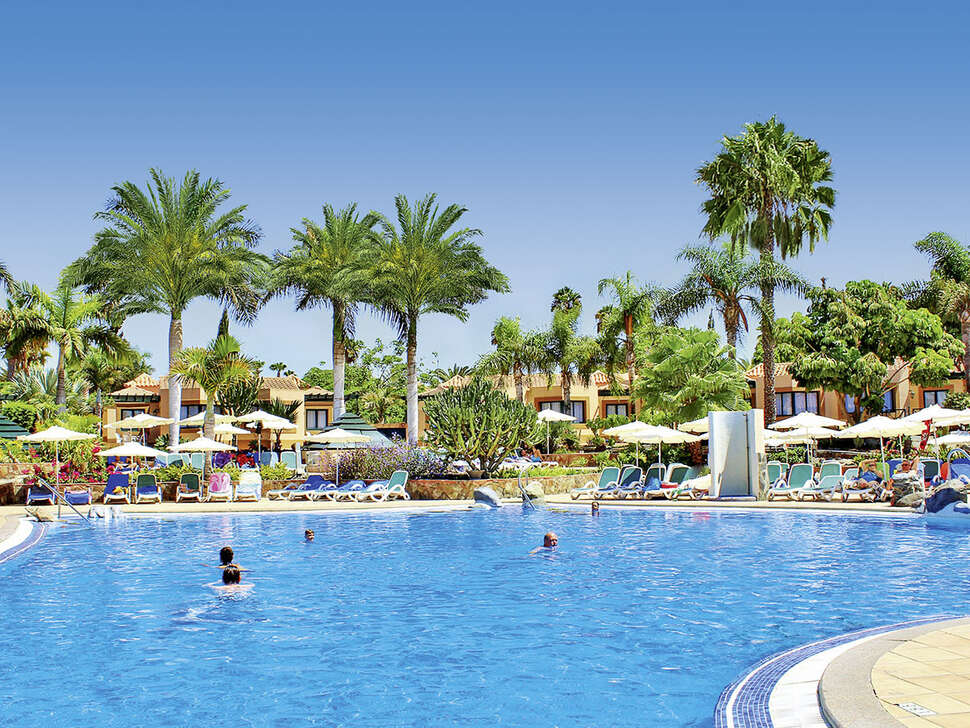 Een foto van het zwembad bij Allsun Hotel Esplendido