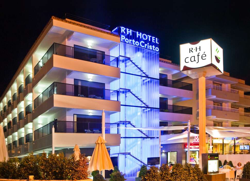 Een foto van RH Boutique Porto Cristo