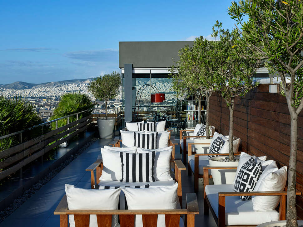 Ein Foto von der Terrasse im Fresh Hotel