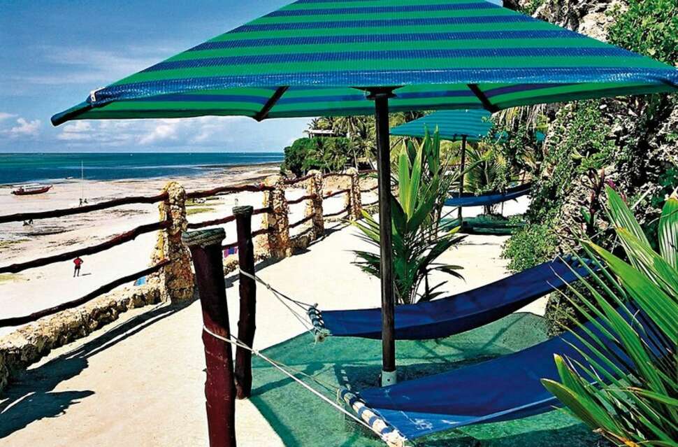 Ein Foto Bahari Beach Hotel
