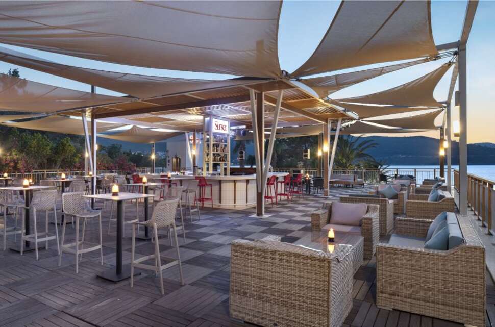 Ein Foto DoubleTree by Hilton Bodrum Isil Club Resort