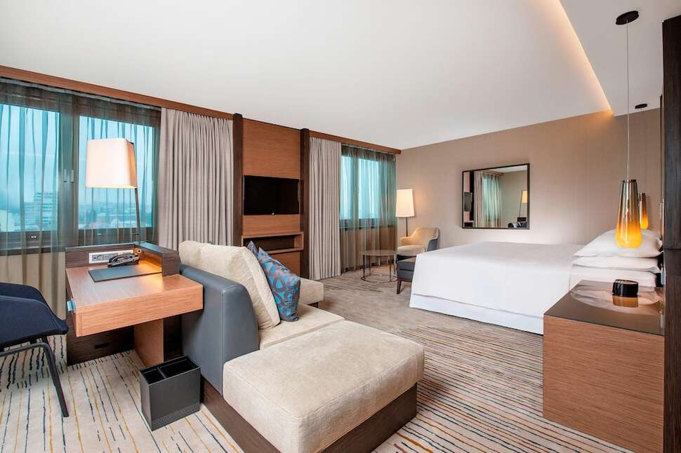 Een foto van Sheraton Grand Tbilisi Metechi Palace