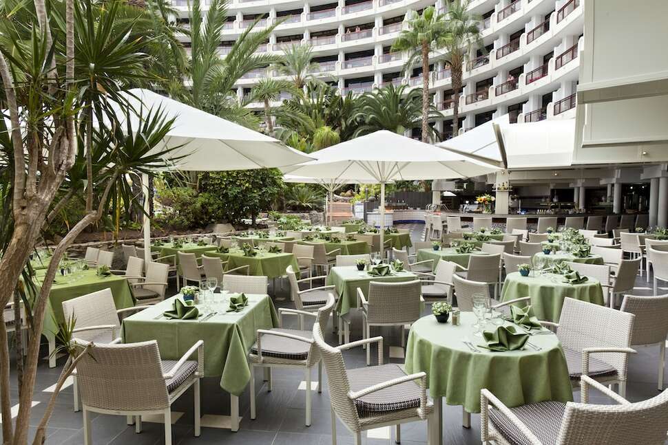 Een foto van het terras bij Seaside Sandy Beach