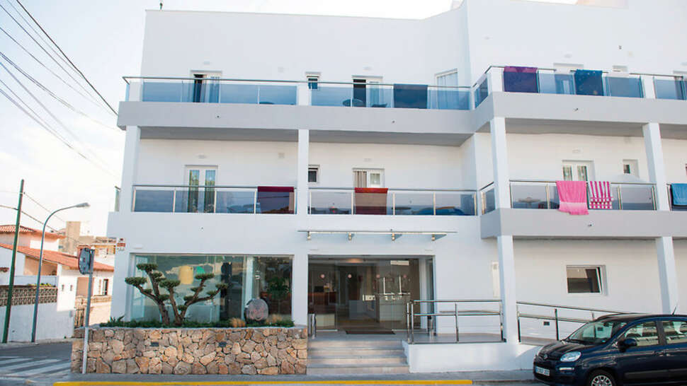 Ein Foto von der Außenansicht des Chevy Hotel