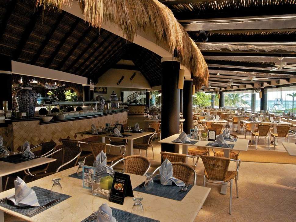 Een foto van de faciliteiten bij The Reef Playacar Resort