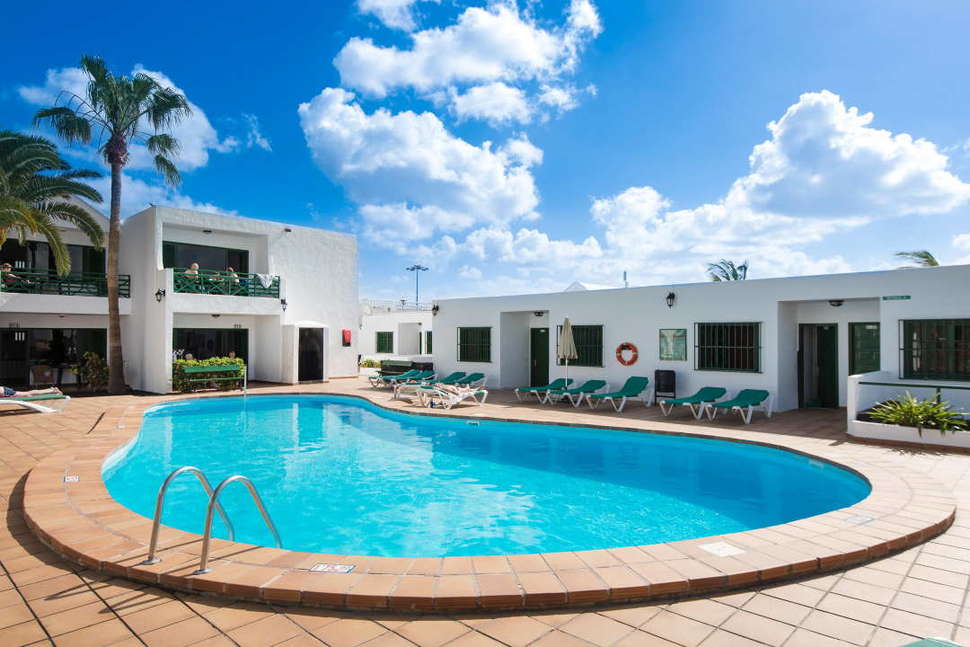 Ein Foto vom Pool im Rocas Blancas Apartments