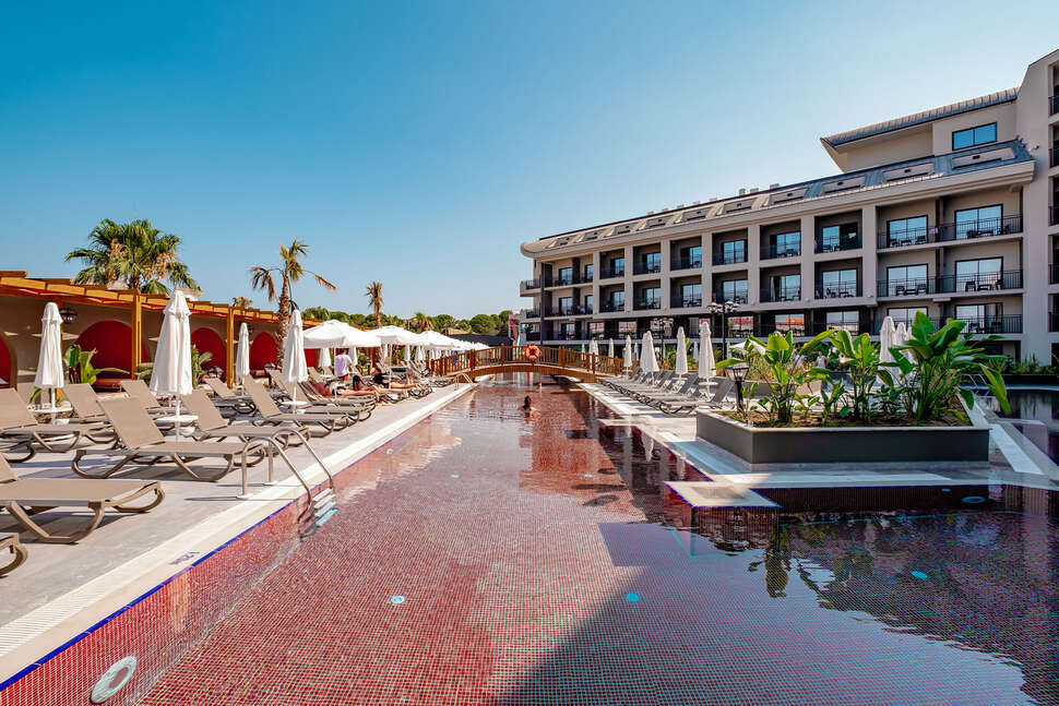Een foto van het zwembad bij Hotel The X Belek