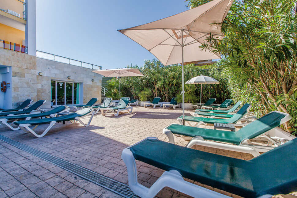 Ein Foto von der Terrasse im Hotel Bella Mar