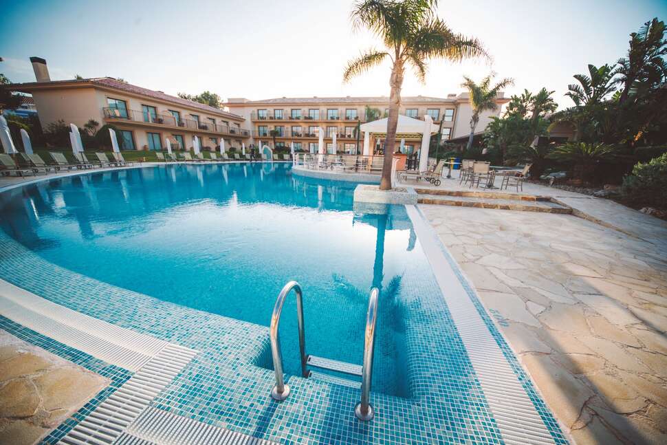 Een foto van het zwembad bij La Quinta Menorca by Portblue Boutique