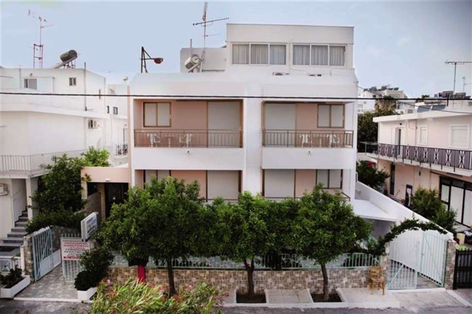 Een foto van de buitenkant van Kardamena Holidays Appartementen
