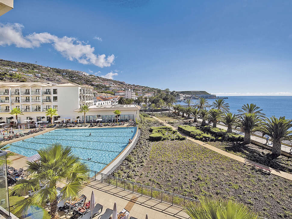 Een foto van het zwembad bij Vila Gale Santa Cruz
