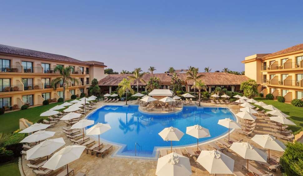 Een foto van het zwembad bij La Quinta Menorca by Portblue Boutique