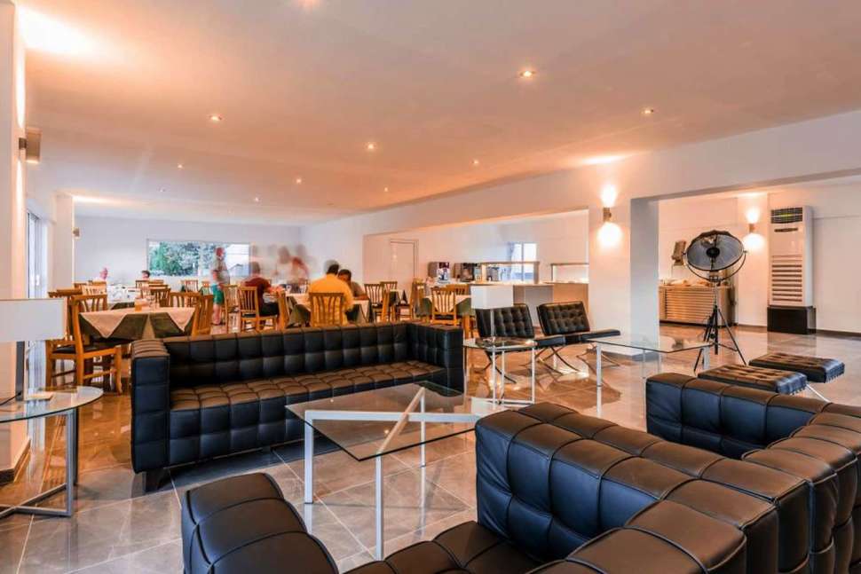 Een foto van de faciliteiten bij Belmare Hotel