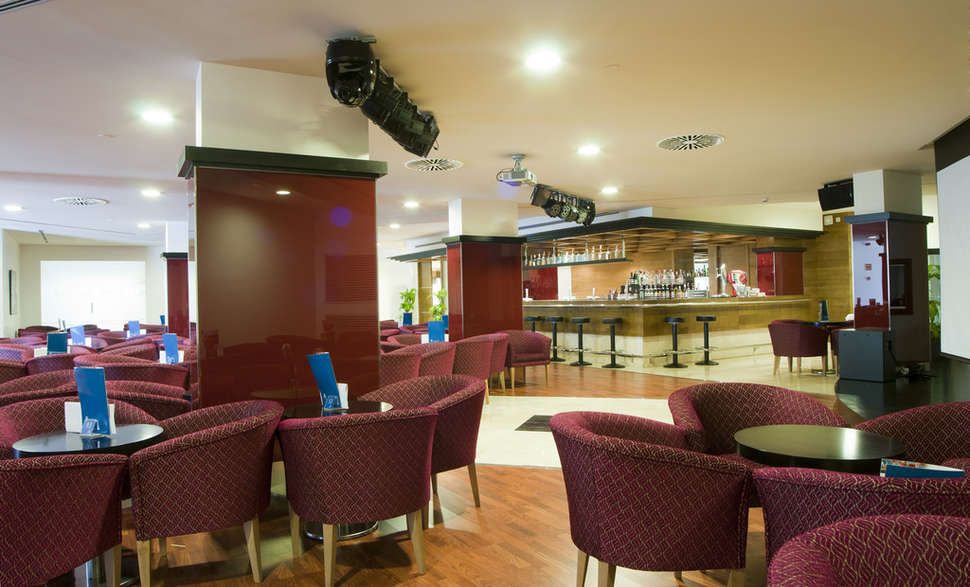 Een foto van het interieur van Hipotels Cala Millor Park