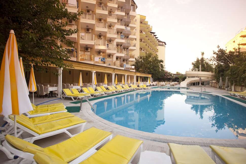 Een foto van het zwembad bij Hotel Monte Carlo