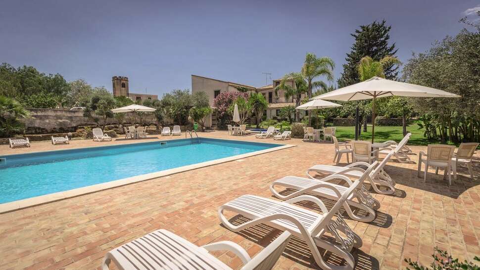 Een foto van het zwembad bij Agriturismo Case di Latomie