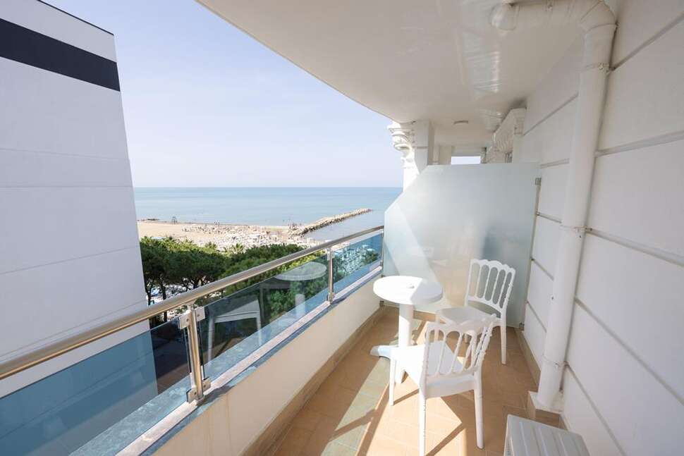 Ein Foto Fafa Premium Hotel