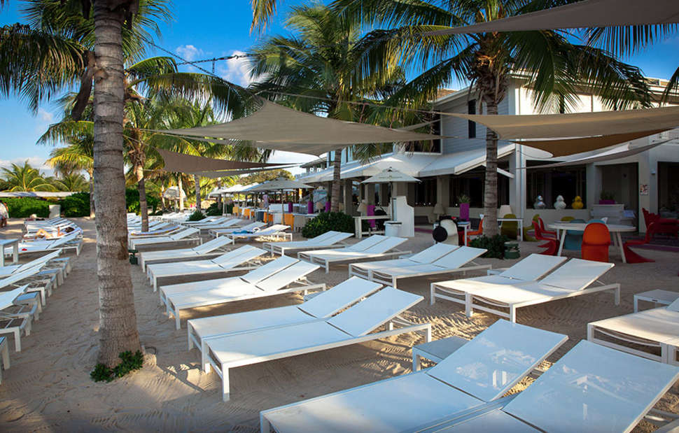 Een foto van het strand bij Papagayo Beach Hotel
