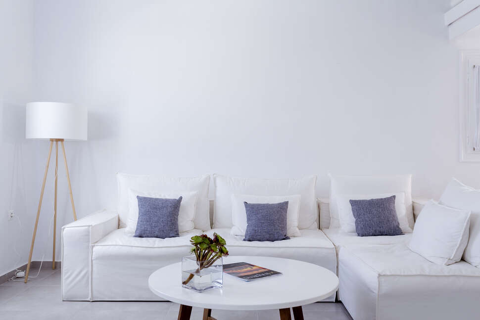Een foto van het interieur van Pietra e Mare - Mykonos Moments Hotel