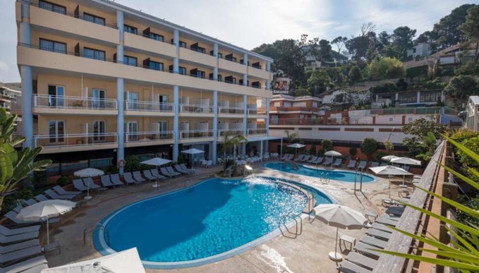 Een foto van het zwembad bij Hotel Rosamar & Spa