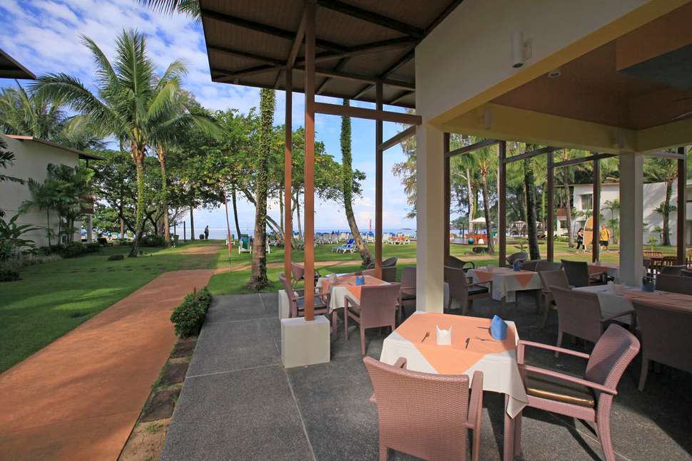 Een foto van The Briza Beach Resort Khao Lak